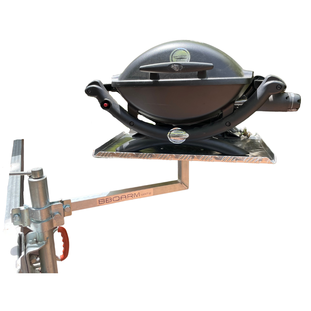 BBQARM Mate clamp-on mounting arm with aluminium tray attached to jockey wheel shaft